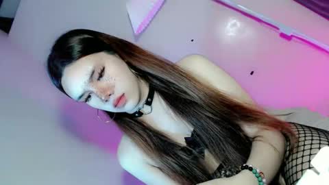 EZZIE online show from 10/03/25, 12:29