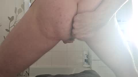 Snapshot of its_me_mave chatting on 12/20/24, 01:11 Dutch online show from 12/20/24, 01:11