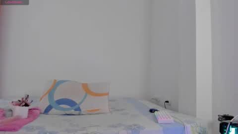 Miley hurtado online show from 10/21/25, 01:23