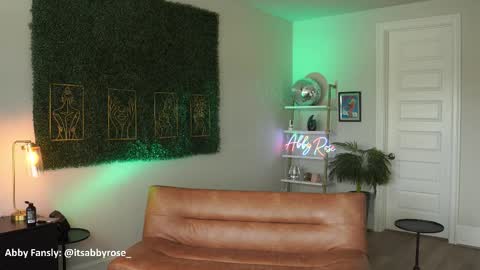 Snapshot of itsabbyrose_ chatting on 11/17/25, 03:18 Abby Rose online show from 11/17/25, 03:18