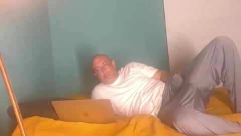 Snapshot of itsanexperiment chatting on 03/12/26, 07:36 itsanexperiment online show from 03/12/26, 07:36