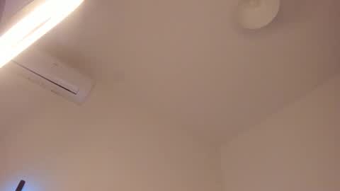 Snapshot of itsbellax chatting on 10/29/25, 09:11 Isabella online show from 10/29/25, 09:11