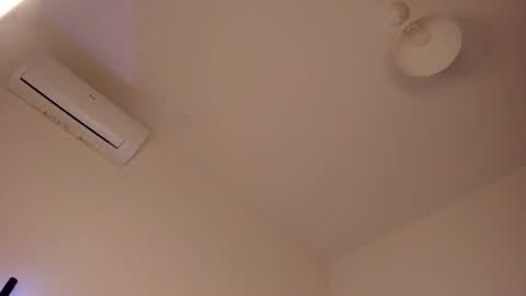 Snapshot of itsbellax chatting on 11/03/25, 01:45 Isabella online show from 11/03/25, 01:45