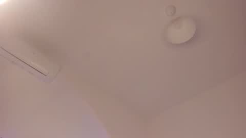 Snapshot of itsbellax chatting on 11/20/25, 03:01 Isabella online show from 11/20/25, 03:01