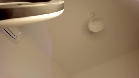 Snapshot of itsbellax chatting on 12/22/25, 04:59 Isabella online show from 12/22/25, 04:59