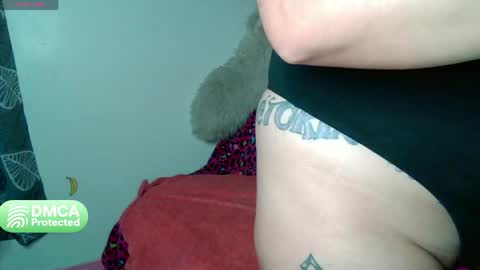 Snapshot of itsblannabanana chatting on 04/17/26, 03:31 Blanna Banana online show from 04/17/26, 03:31