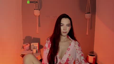 Snapshot of itscamill chatting on 01/10/25, 03:07 camill online show from 01/10/25, 03:07