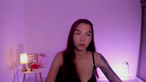 Snapshot of itscamill chatting on 09/14/25, 01:38 camill online show from 09/14/25, 01:38