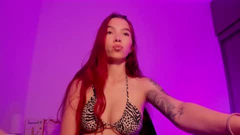 Snapshot of itscamill chatting on 09/20/25, 02:12 camill online show from 09/20/25, 02:12