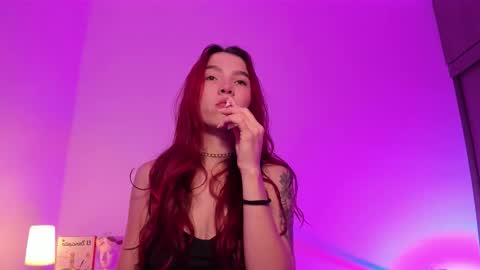 Snapshot of itscamill chatting on 11/06/25, 01:39 camill online show from 11/06/25, 01:39