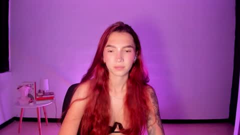 Snapshot of itscamill chatting on 02/21/26, 01:39 camill online show from 02/21/26, 01:39