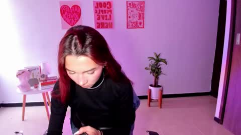 Snapshot of itscamill chatting on 02/28/26, 05:03 camill online show from 02/28/26, 05:03