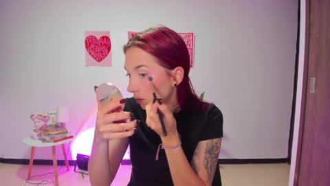 Snapshot of itscamill chatting on 06/10/26, 01:39 camill online show from 06/10/26, 01:39