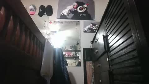 Snapshot of itsdannibaby chatting on 05/31/26, 07:37 itsdannibaby online show from 05/31/26, 07:37