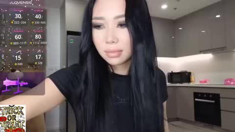 Queen Liya online show from 11/01/25, 09:39