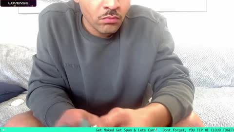 Snapshot of itsicetrey chatting on 02/21/25, 07:21 Trey online show from 02/21/25, 07:21