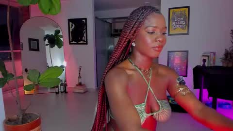 Snapshot of itslau_ chatting on 03/16/26, 11:42 lau online show from 03/16/26, 11:42