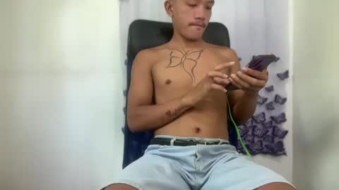 itsme_urboy online show from 05/04/26, 01:12