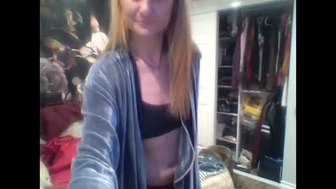 itsmekrissy online show from 06/12/26, 10:58