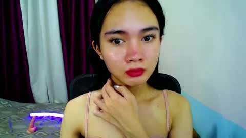 itsmeloveypinay online show from 11/19/25, 06:41