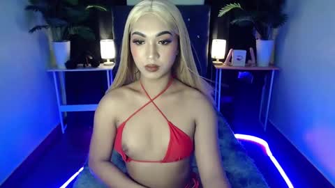 Snapshot of itsmesofiaa69 chatting on 09/15/25, 06:41 Sofia online show from 09/15/25, 06:41