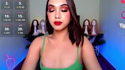 Snapshot of itsmesofiaa69 chatting on 10/14/25, 08:59 Sofia online show from 10/14/25, 08:59