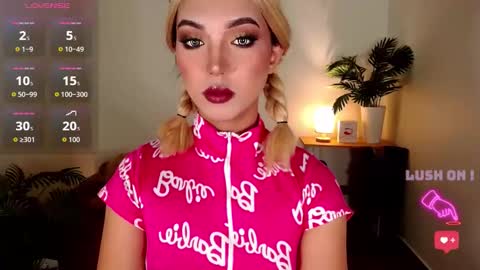 Snapshot of itsmesofiaa69 chatting on 02/11/26, 03:06 Sofia online show from 02/11/26, 03:06