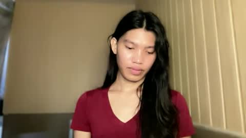 Snapshot of itsmeyourgirl_philopoiter chatting on 05/11/26, 02:39 Jayve online show from 05/11/26, 02:39