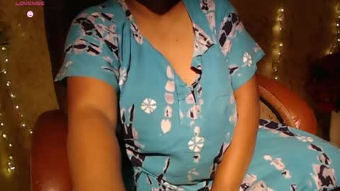 Snapshot of itsmiradesire chatting on 05/17/26, 12:56 Mira online show from 05/17/26, 12:56