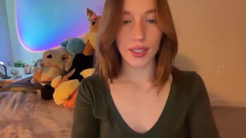 Snapshot of itssheababy chatting on 03/10/26, 10:15 Shea online show from 03/10/26, 10:15