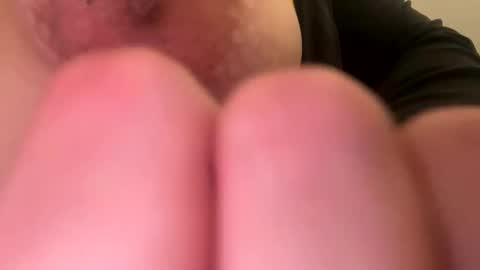 Snapshot of ittybitty320 chatting on 03/19/26, 05:44 ittybitty320 online show from 03/19/26, 05:44