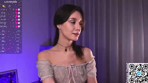 Kira online show from 11/24/25, 11:32