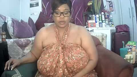 Snapshot of itumeleng74 chatting on 01/14/25, 08:37 itumeleng74 online show from 01/14/25, 08:37