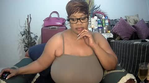 Snapshot of itumeleng74 chatting on 01/20/25, 09:46 itumeleng74 online show from 01/20/25, 09:46