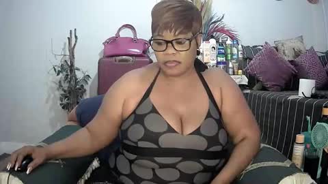 Snapshot of itumeleng74 chatting on 01/21/25, 11:13 itumeleng74 online show from 01/21/25, 11:13