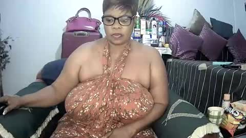 Snapshot of itumeleng74 chatting on 02/04/25, 05:21 itumeleng74 online show from 02/04/25, 05:21
