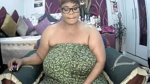 Snapshot of itumeleng74 chatting on 02/20/25, 06:57 itumeleng74 online show from 02/20/25, 06:57