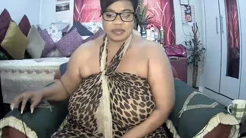 Snapshot of itumeleng74 chatting on 02/22/25, 07:01 itumeleng74 online show from 02/22/25, 07:01