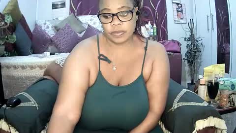 Snapshot of itumeleng74 chatting on 03/10/25, 08:23 itumeleng74 online show from 03/10/25, 08:23