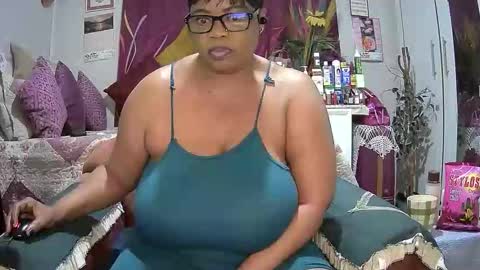 Snapshot of itumeleng74 chatting on 09/09/25, 03:50 itumeleng74 online show from 09/09/25, 03:50