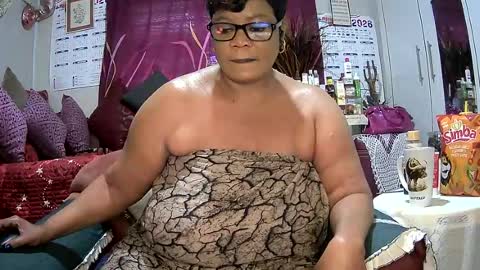 itumeleng74 online show from 07/12/26, 05:53