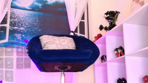 Call me Itzel   online show from 03/10/25, 01:54