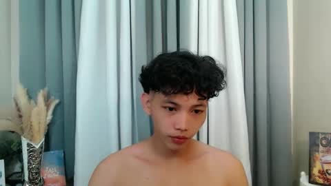 Snapshot of itzme_curlyalvin chatting on 03/17/26, 01:43 alvin pandoy online show from 03/17/26, 01:43