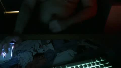 Snapshot of itzpillow_ chatting on 02/26/25, 05:31 itzpillow_ online show from 02/26/25, 05:31