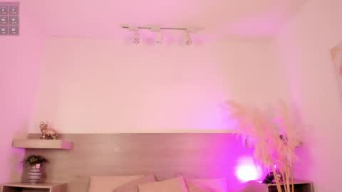 ivana_hall online show from 09/29/25, 07:51