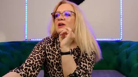 ivanacharm online show from 06/18/26, 03:29