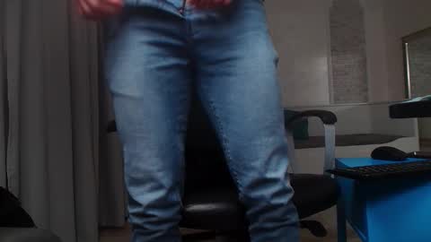 IvanHydee online show from 11/14/25, 05:50