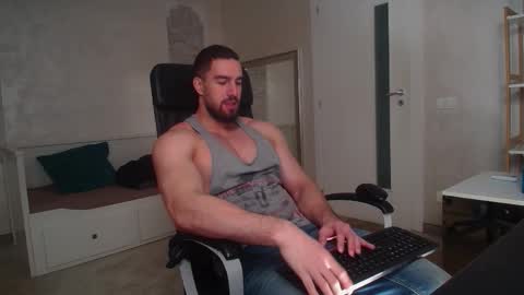 IvanHydee online show from 02/03/26, 05:38