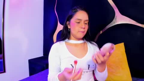 ivannaa18 online show from 10/09/25, 03:59