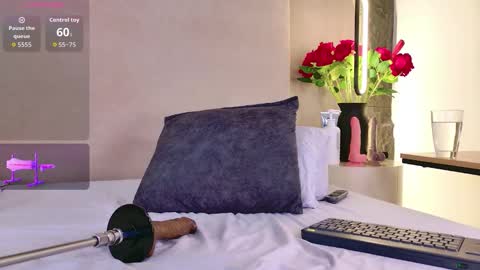 Ivanna Moretti  online show from 12/22/25, 03:09